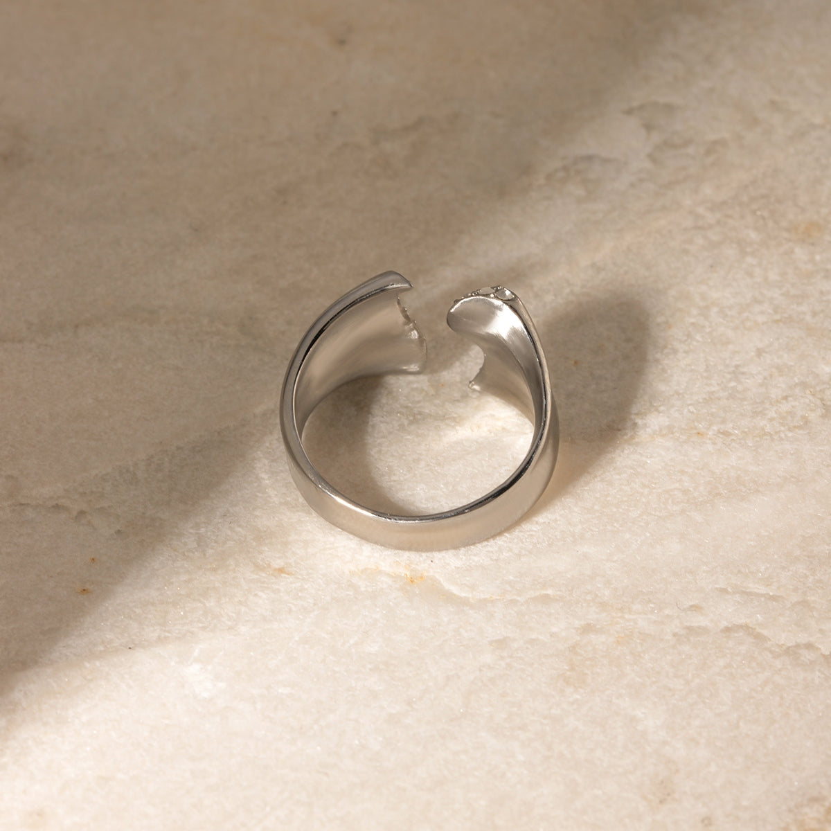 Stainless Steel Inlaid Rhinestone Bypass Ring Stainless Steel Inlaid Rhinestone Bypass Ring